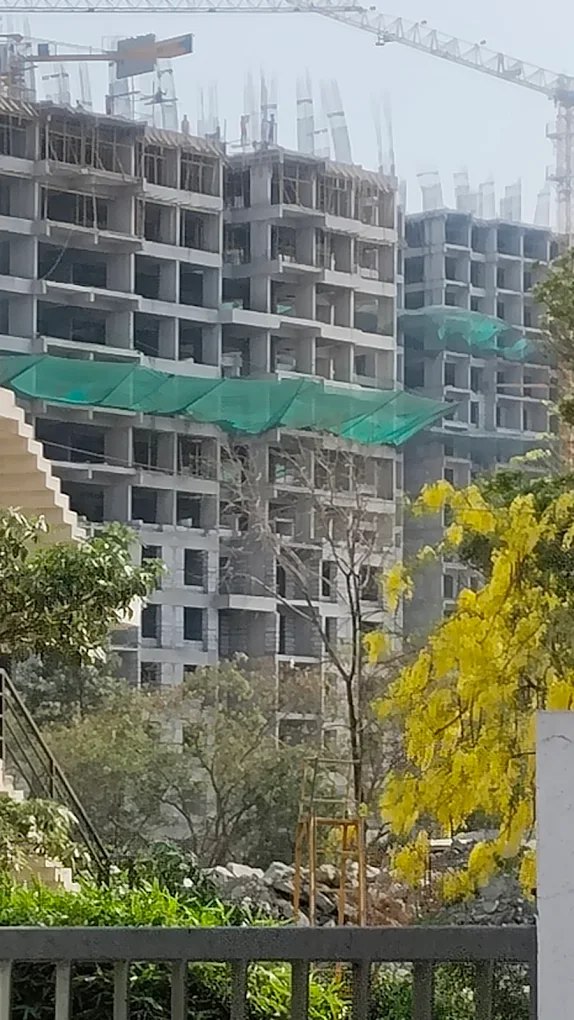 Kohinoor Famville tower structure progress